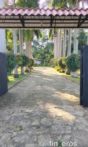 Finca en Arbeláez – Hermosa Casa y excelente tierra. - Finca en Arbeláez, Cundinamarca